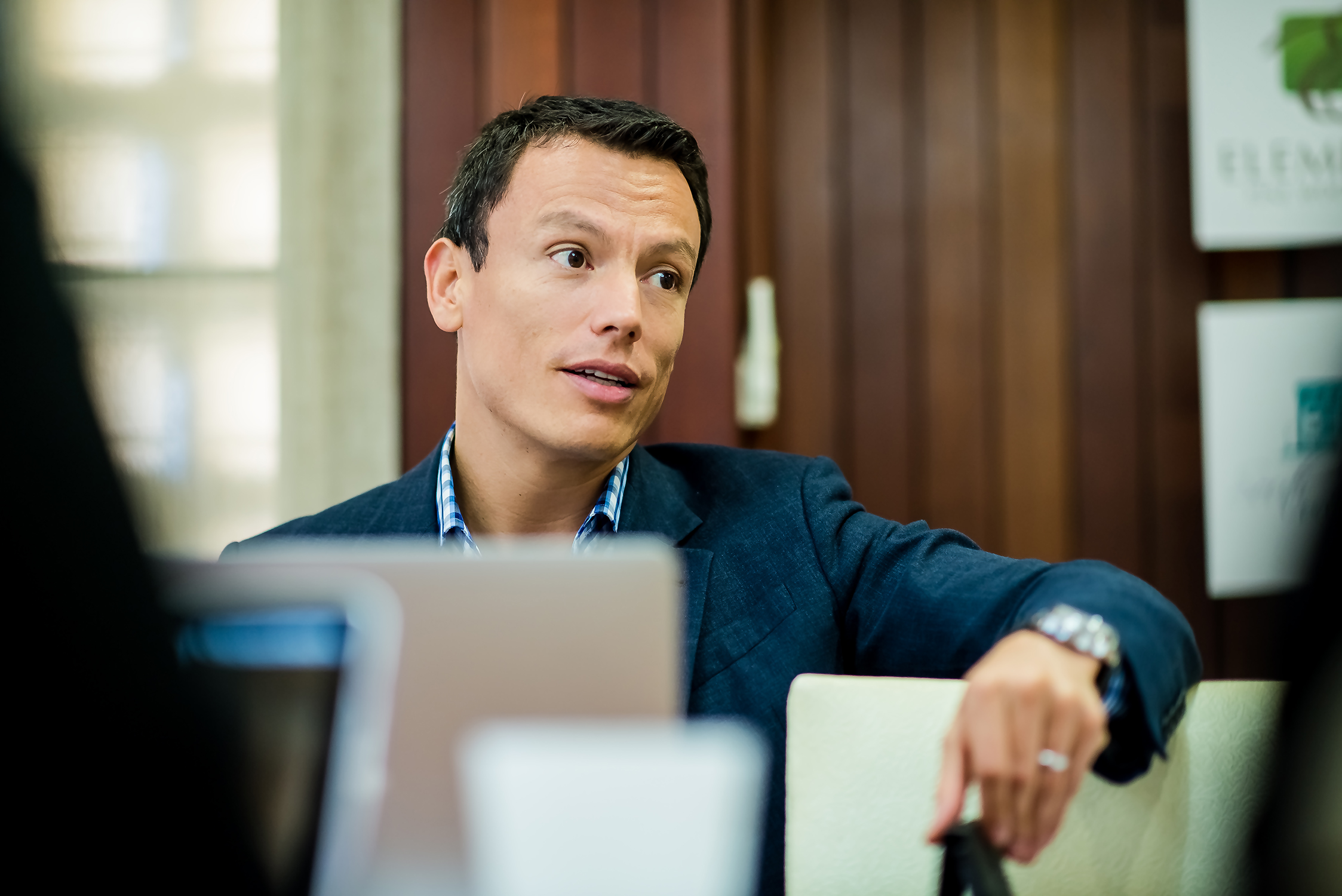 Edgar Hernández Escuela de Negocios