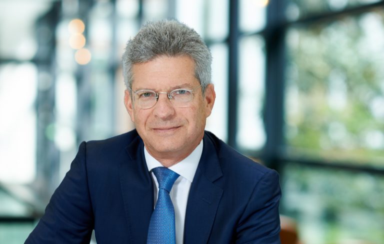 «Quiero que el seminario sea más una conversación que un curso