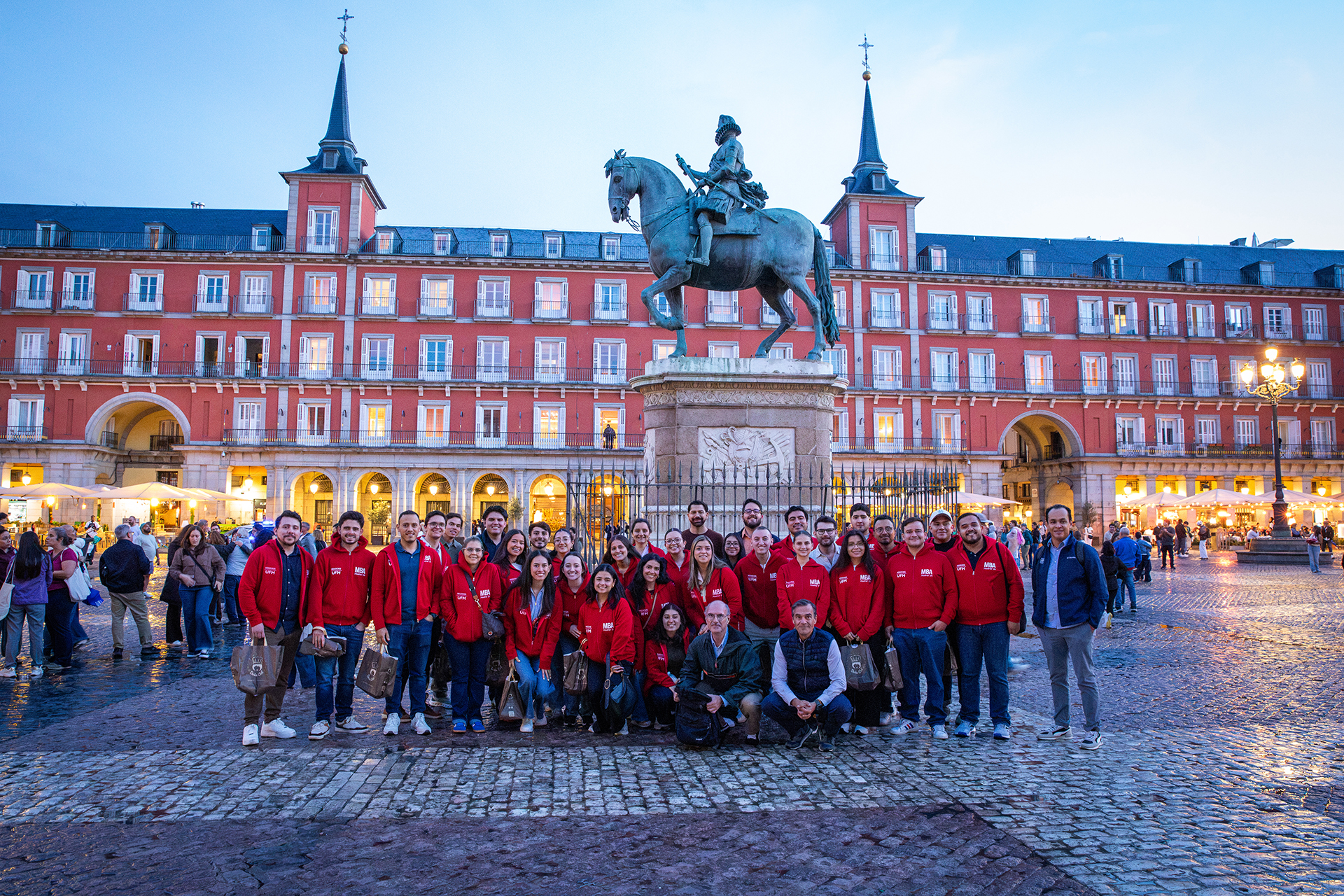 Estudiantes del MBA en Madrid durante el viaje académico del 2026.