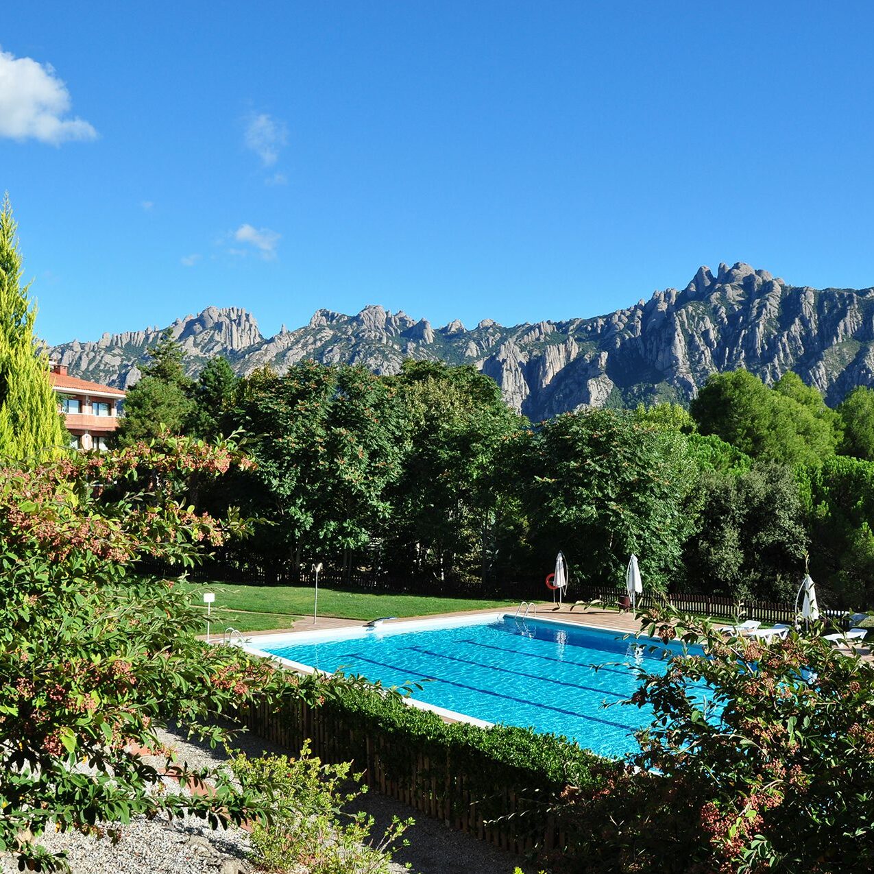 ufm-campus - eada-collbato-jardines