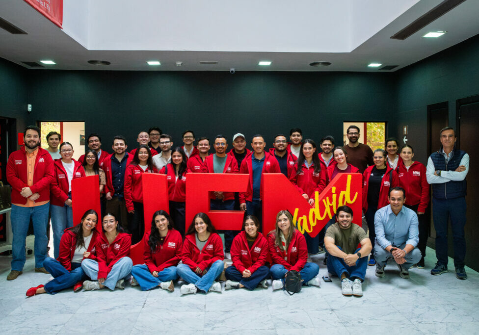 Estudiantes del MBA en el campus de UFM Madrid durante el viaje académico del 2026.
